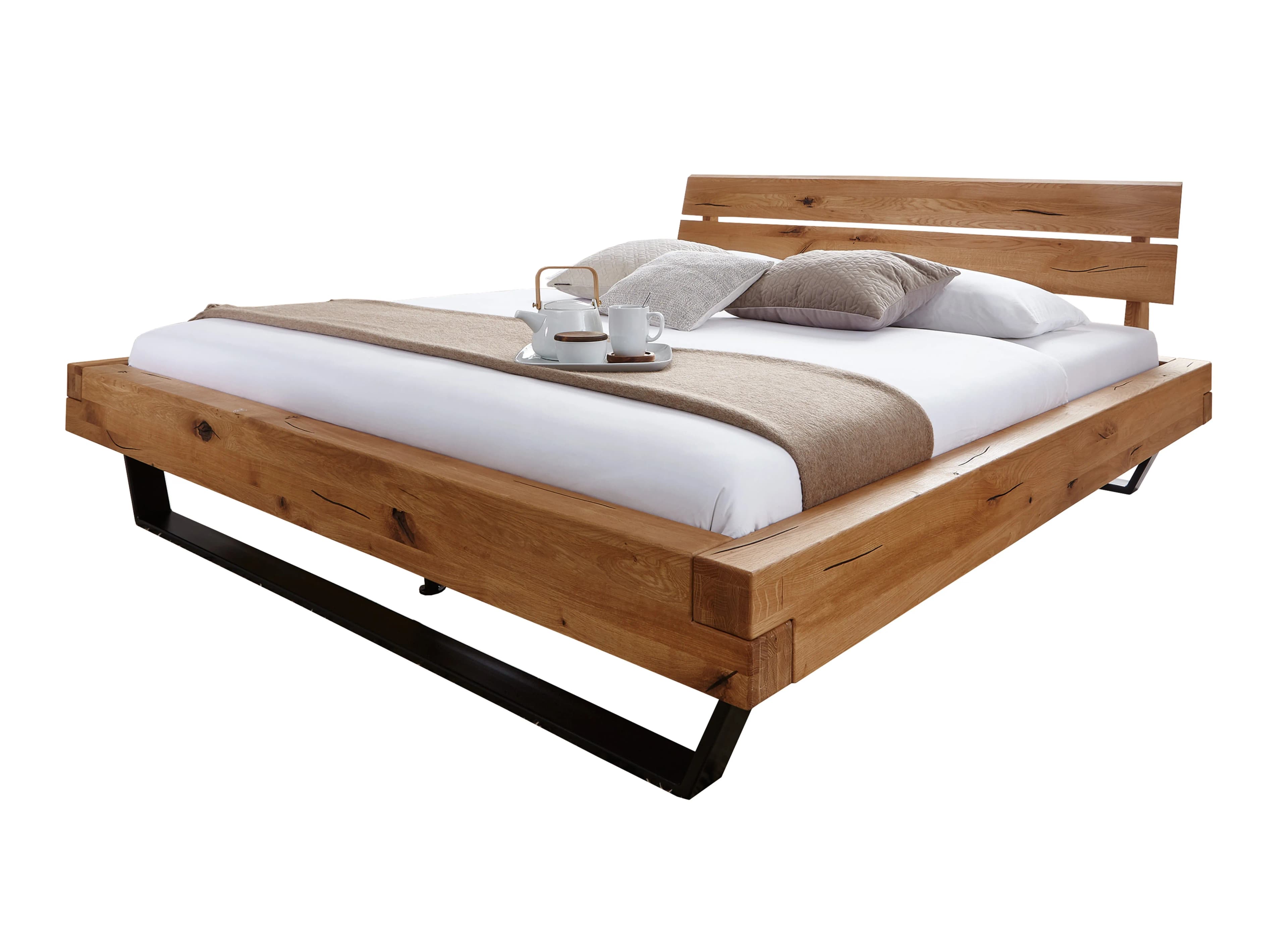 Krevet od masivnog drveta